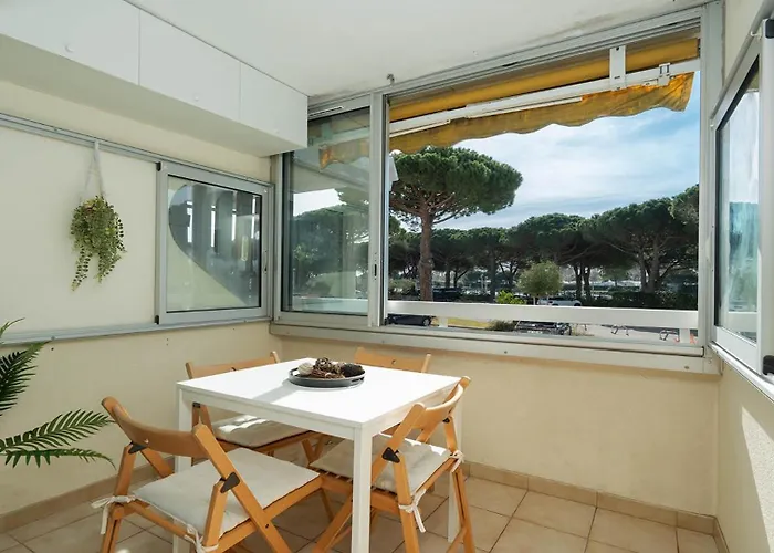 La Lagune -105- 4 Pers Daire Le Grau-du-Roi