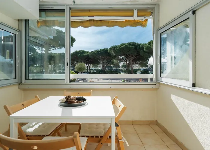 La Lagune -105- 4 Pers Daire